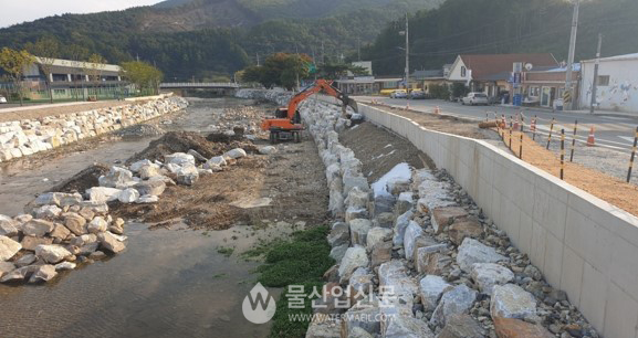 충남 금산군은 올해 122억 원을 투입해 지방하천 9개소와 소하천 4개소를 정비하는 재해예방사업을 추진한다. (사진=금산군 제공)
