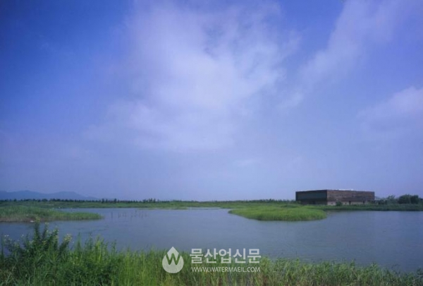 부산시 낙동강하구에코센터(이하 에코센터)가 낙동강 하구의 생태적 가치를 높이기 위해 전문과학관으로 등록됐다.(사진=부산시 제공)